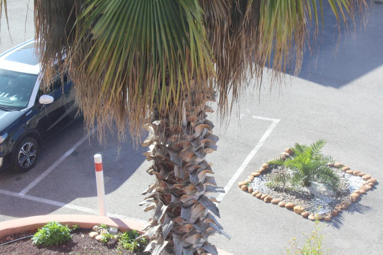 Hotel L'Hacienda Martigues Exterior foto