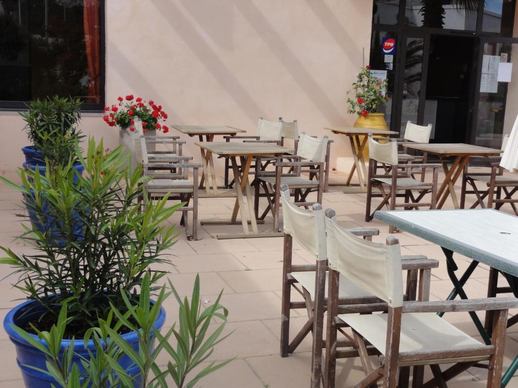 Hotel L'Hacienda Martigues Exterior foto