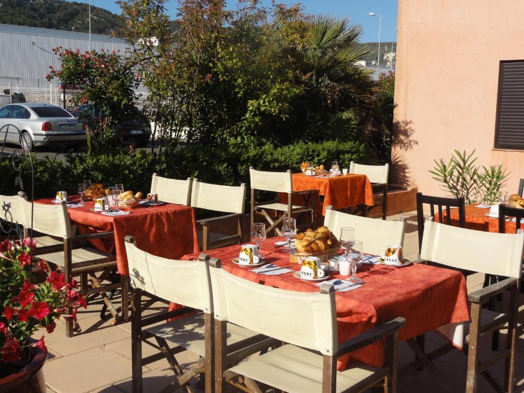 Hotel L'Hacienda Martigues Exterior foto