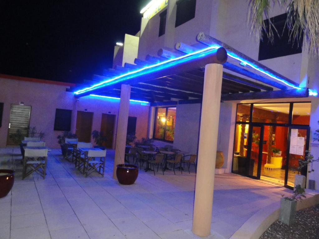 Hotel L'Hacienda Martigues Exterior foto