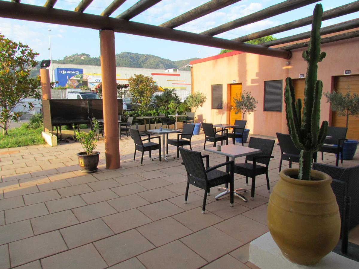 Hotel L'Hacienda Martigues Exterior foto
